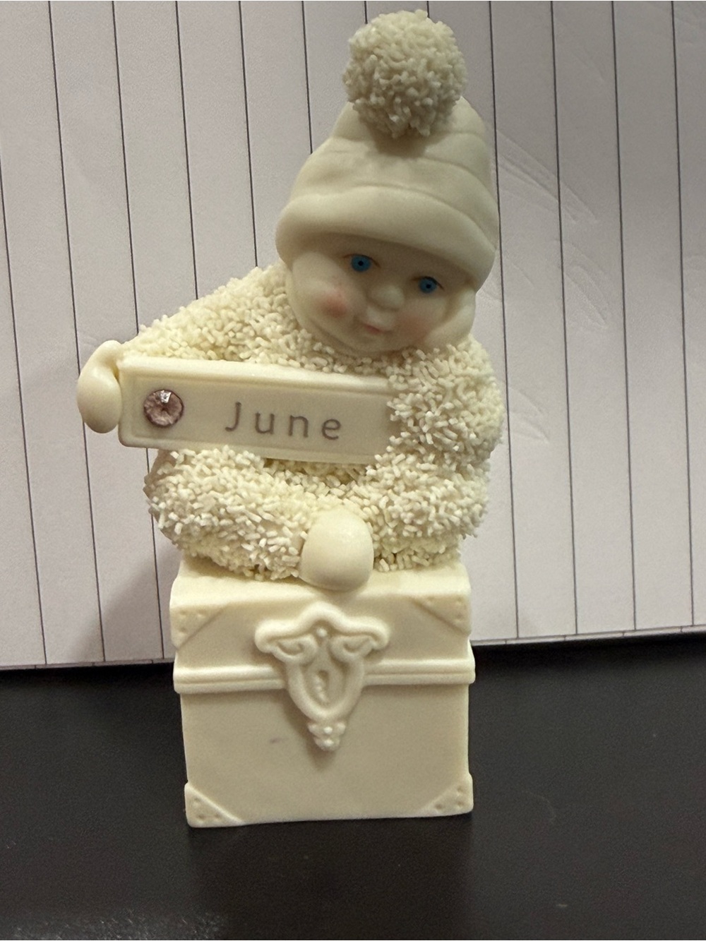 June Snowbabies "A Smile To Treasure" W/ Swarovski Crystal 2003 Dept 56